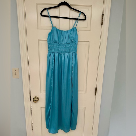 Abercrombie Smocked Bodice Satin Maxi Dress - Picture 5 of 7